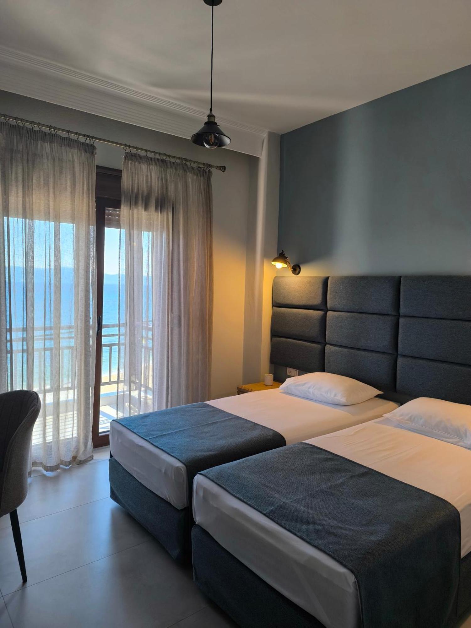 Maria Rooms To Let Ouranoupoli Eksteriør bilde